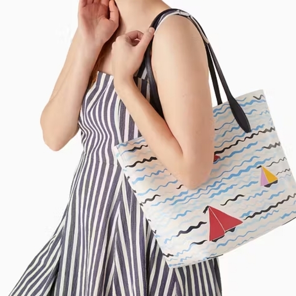 ♠️Kate Spade♠️$399 RETAIL Set Sail Large Tote w/matching wristlet. NWT - Picture 2 of 15